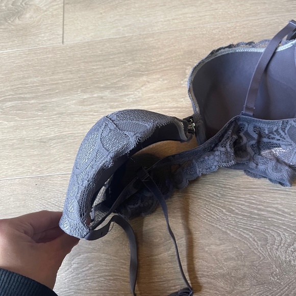 LaSenza Gray Lace Dbl Pushup Bra (32D) - Picture 6 of 6